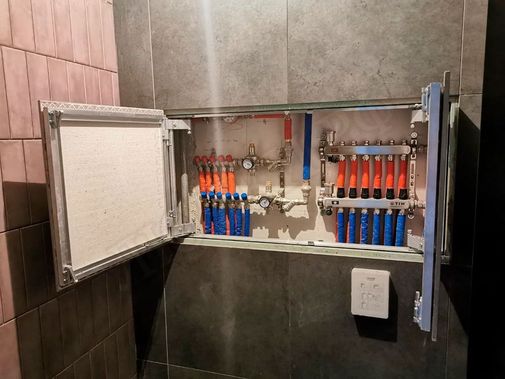 Люк под плитку Секрет 3.0, 2 створки 1050*500 Люк под плитку Секрет 3.0, 2 створки 1050*500